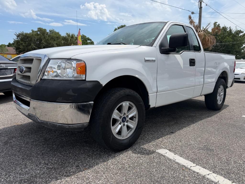 2006 Ford F-150 STX Regular Cab 126-in Styleside's photo